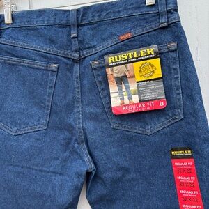 NWT RUSTLER Denim Jeans—Men’s 32 x 32—Straight Leg—Regular Fit—NEW WITH TAGS